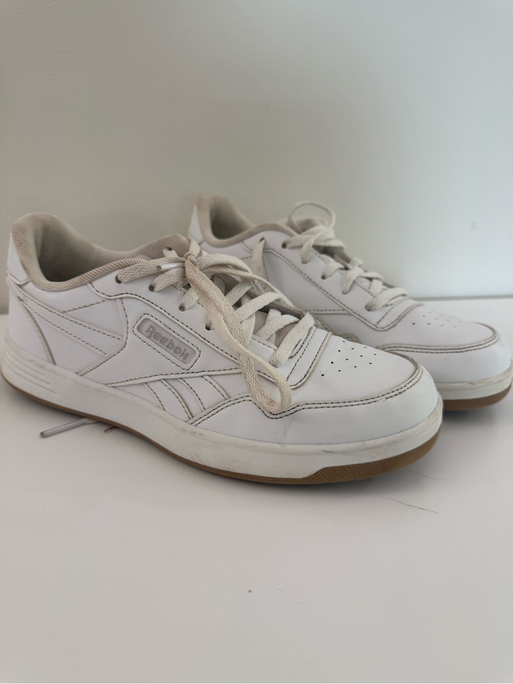 Reebok White Leather Lace-Up Girls Sneakers